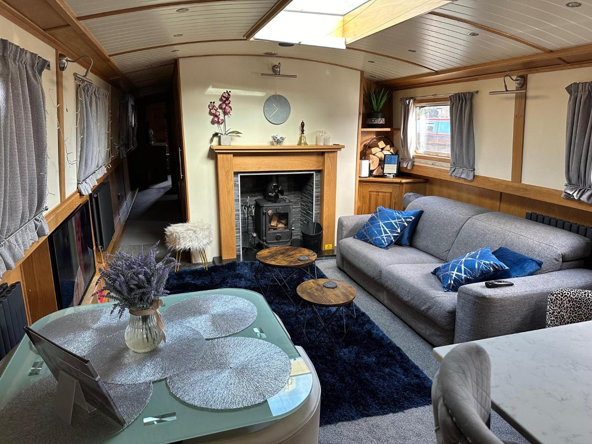 Luxury Boat - The Thistle Dream Uxbridge Esterno foto